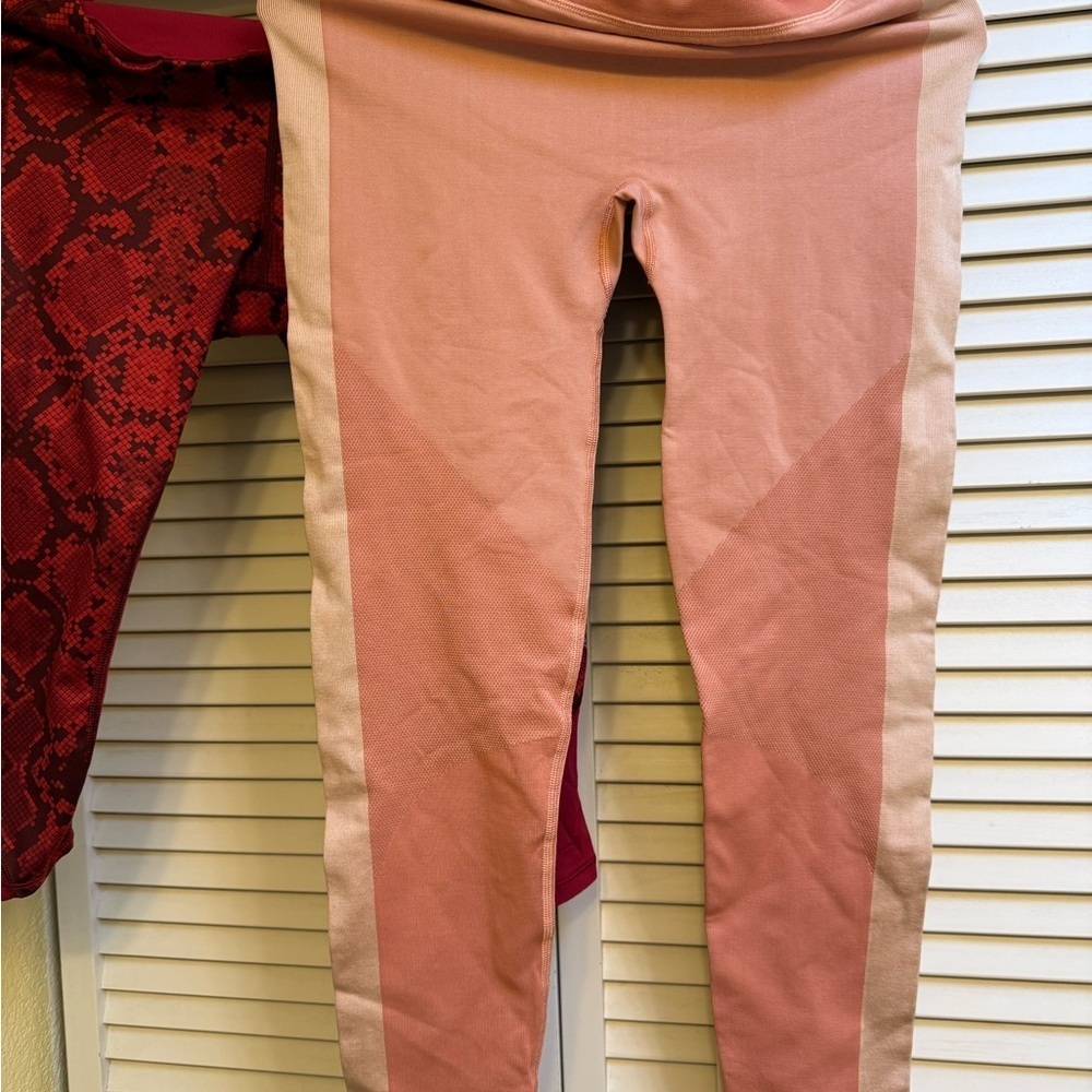 3 Lululemon Workout Leggings Crop Full length Multi Colored snake print sz M - Picture 3 of 16